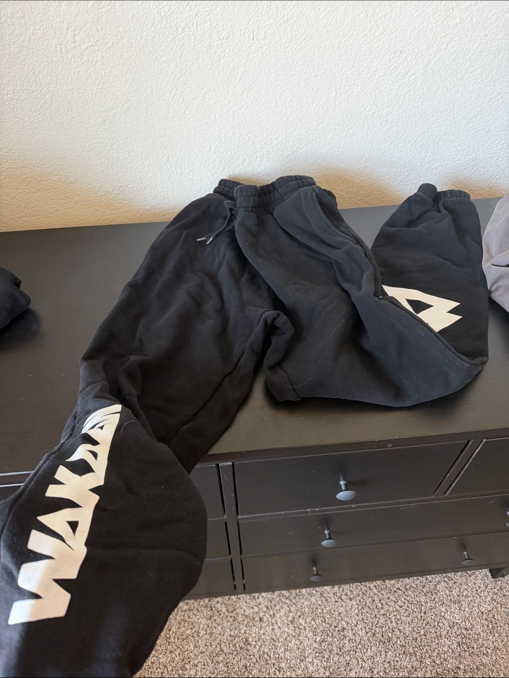 Official Wakaan Merch (Liquid Stranger) Black Men's Graphic Sweatpants - Joggers